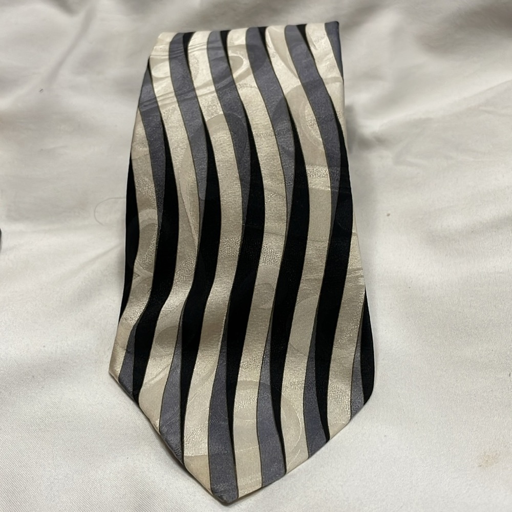 Alexander Lloyd extra long necktie